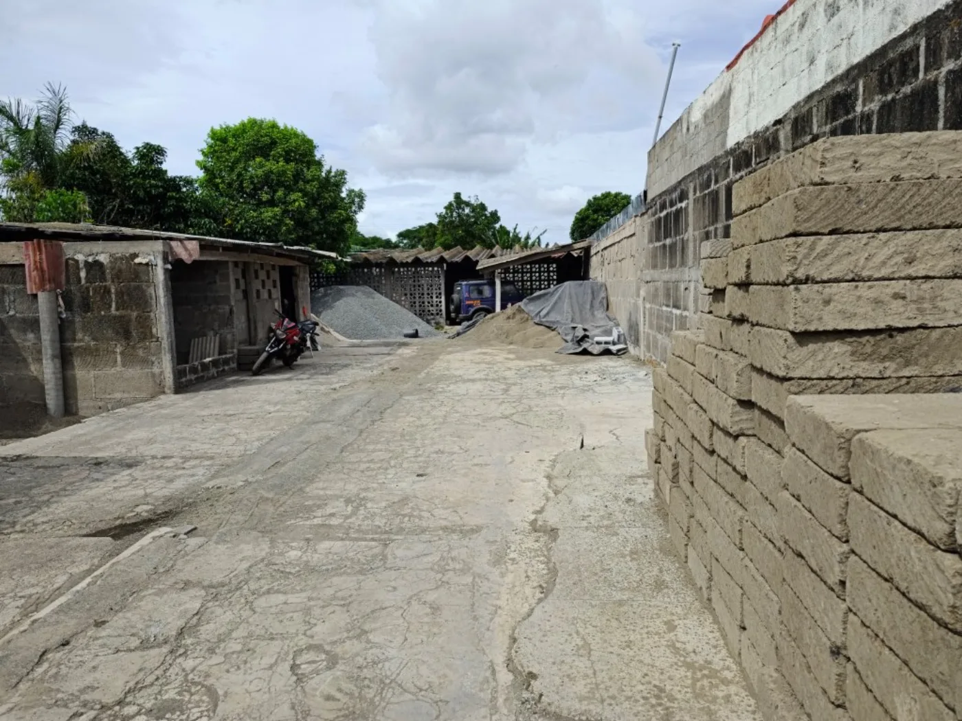 Patio de materiales de construcción Navarro en Jinotepe
